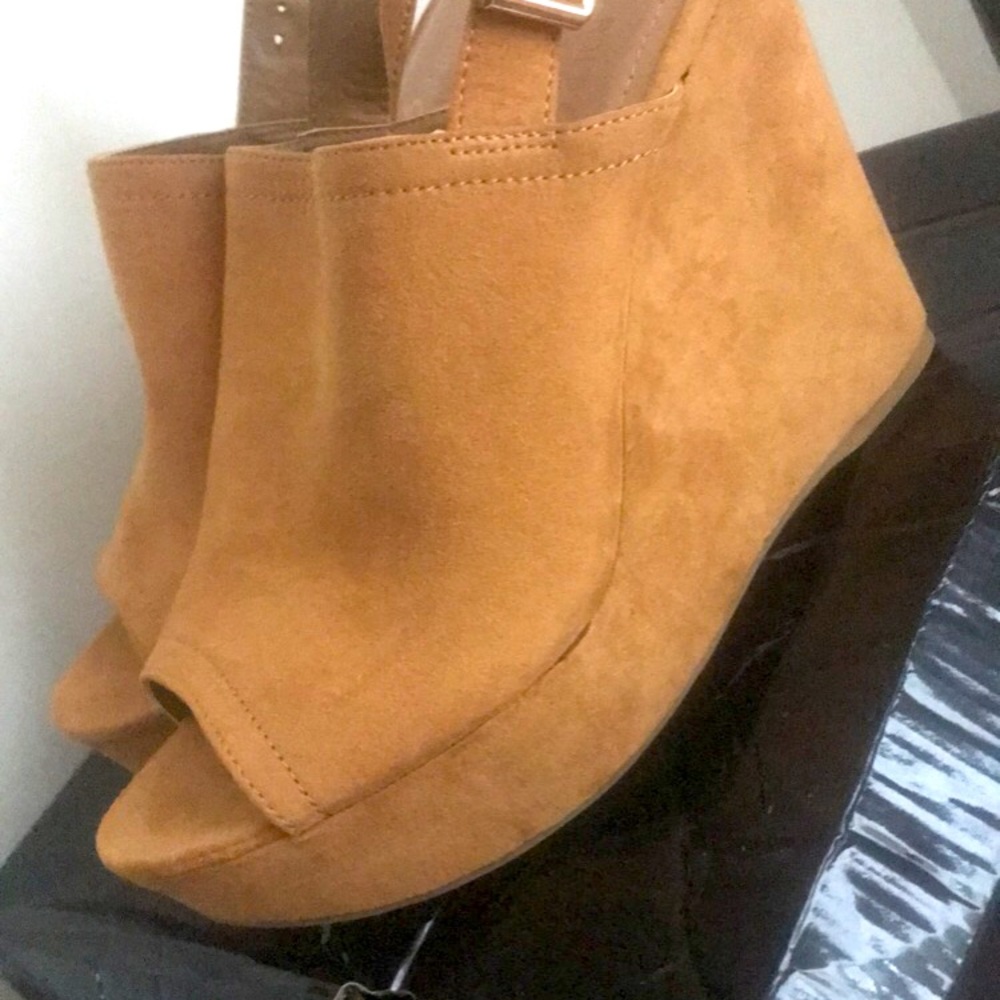 COPY - Rouge female shoes